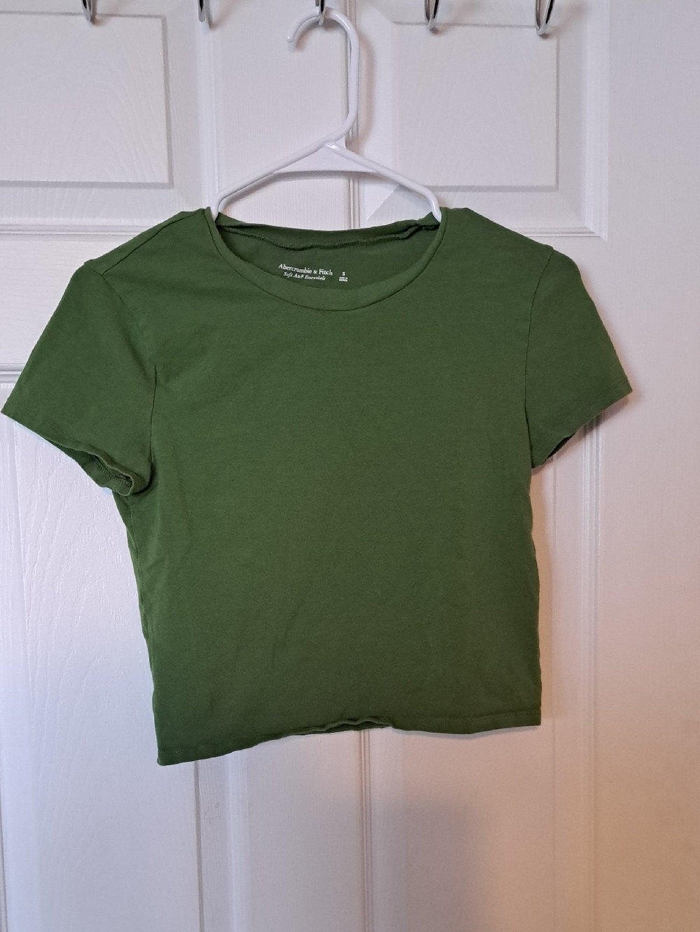 Abercrombie & Fitch Olive Crewneck Cropped Tee